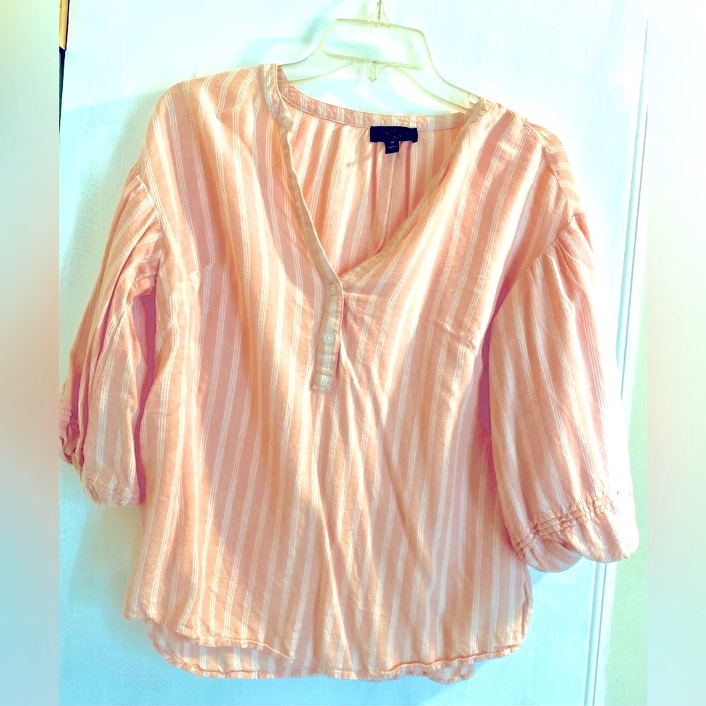 $Clearance$ Jessica Simpson puffy sleeve shirt.